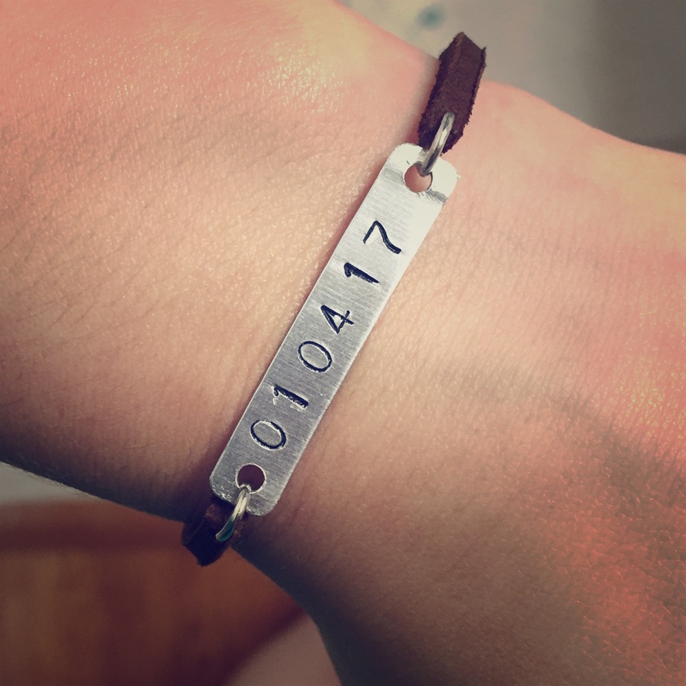 Leather bracelet with date stamp of your choice